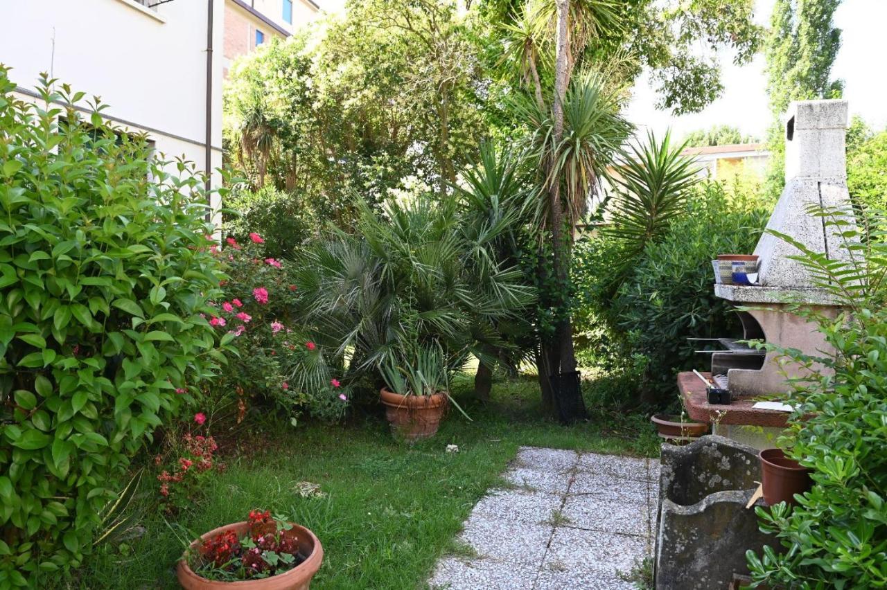 Villa Mehari Pisa Luaran gambar